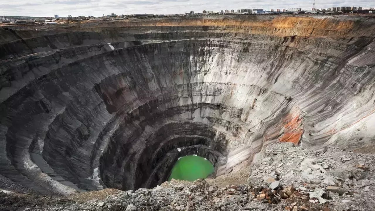 Bu topraklardan elmas fışkırıyor! Maden ocaklarında buldukça buluyorlar, durdurulamıyor