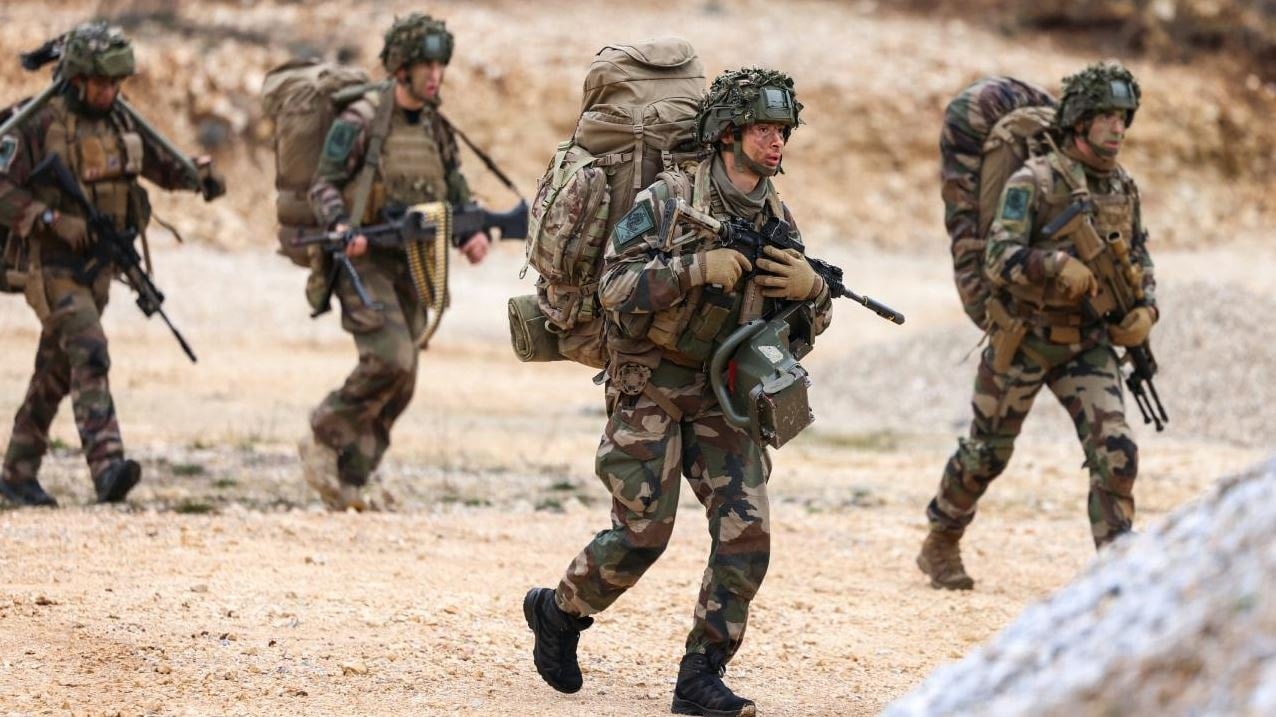 “Çocuklarınızı kaybetmeye hazır olun” diyerek açıkladı! Savaş çağrısı ülkeyi karıştırdı