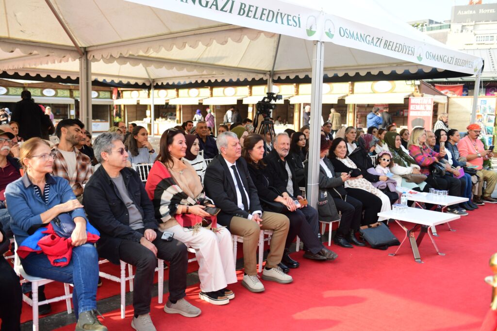 Edebiyatın temsilcileri Osmangazide 2 Bursada Biz Bursa haber bursa haberi bursa haberleri Bursaspor