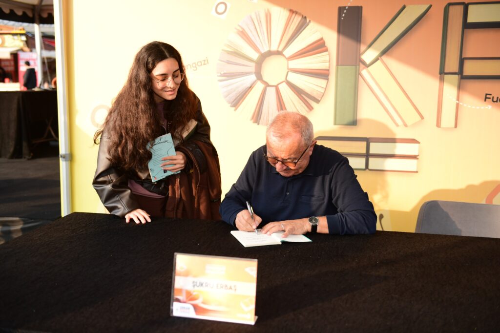 Osmangazi Kitap Fuarı tüm hızıyla devam ediyor