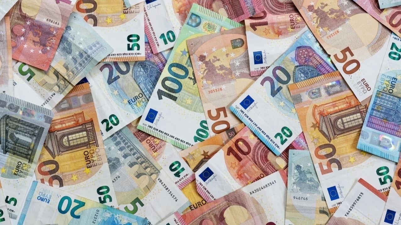 Euro kararı halkı sokağa döktü! 1 Ocak’tan itibaren para birimleri değişiyor