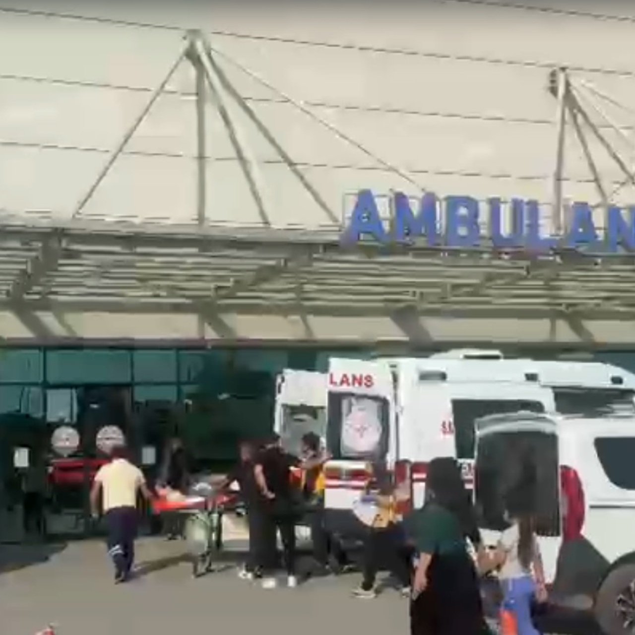 Fabrikada zehirlenme şüphesi! 11 işçi hastaneye kaldırıldı