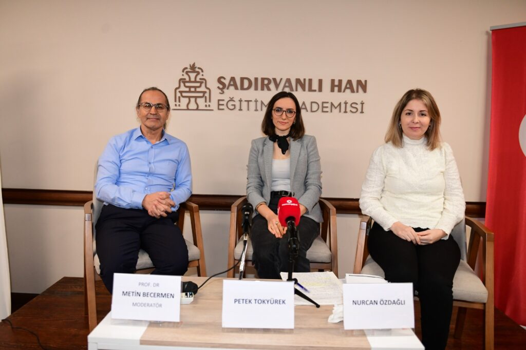 Osmangazi’de 7’den 70’e Felsefe Yolculuğu Başladı