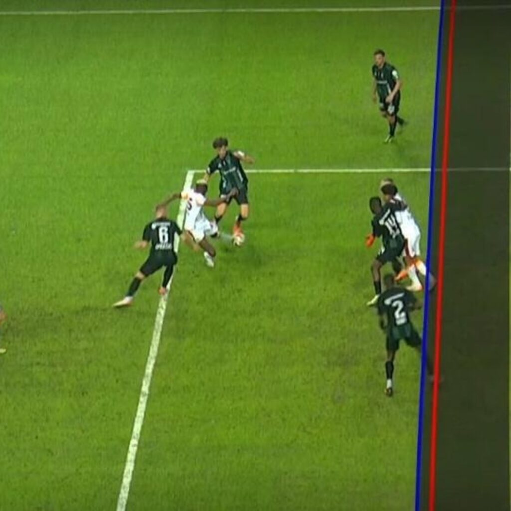 Galatasaray’ın golü VAR’a takıldı!