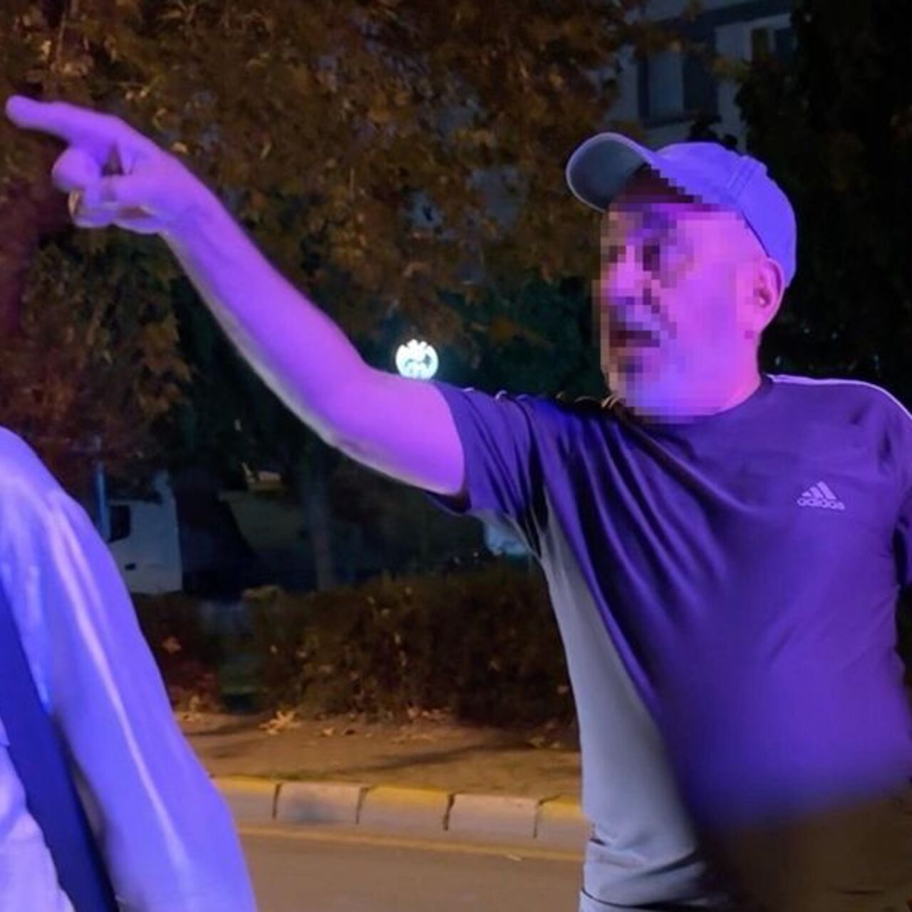 Hakaret eden sürücüye gözaltı