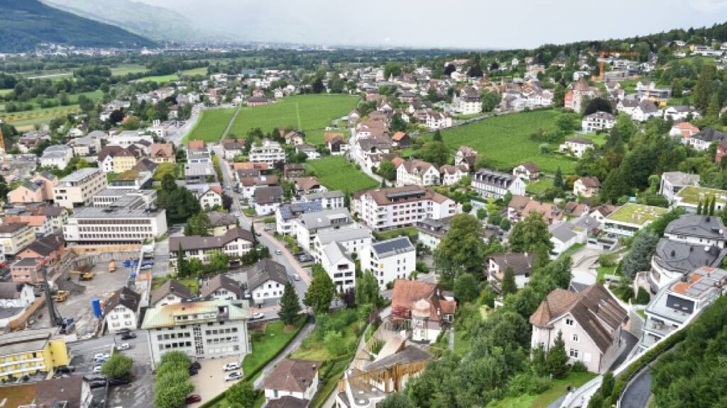 Haritada zor bulunuyor ama ülkede fakir yok: Avrupa’nın en zengin ülkesi meğer burasıymış