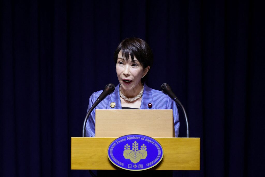 İki dev ülke laf dalaşına girdi, olan ekonomiye oldu