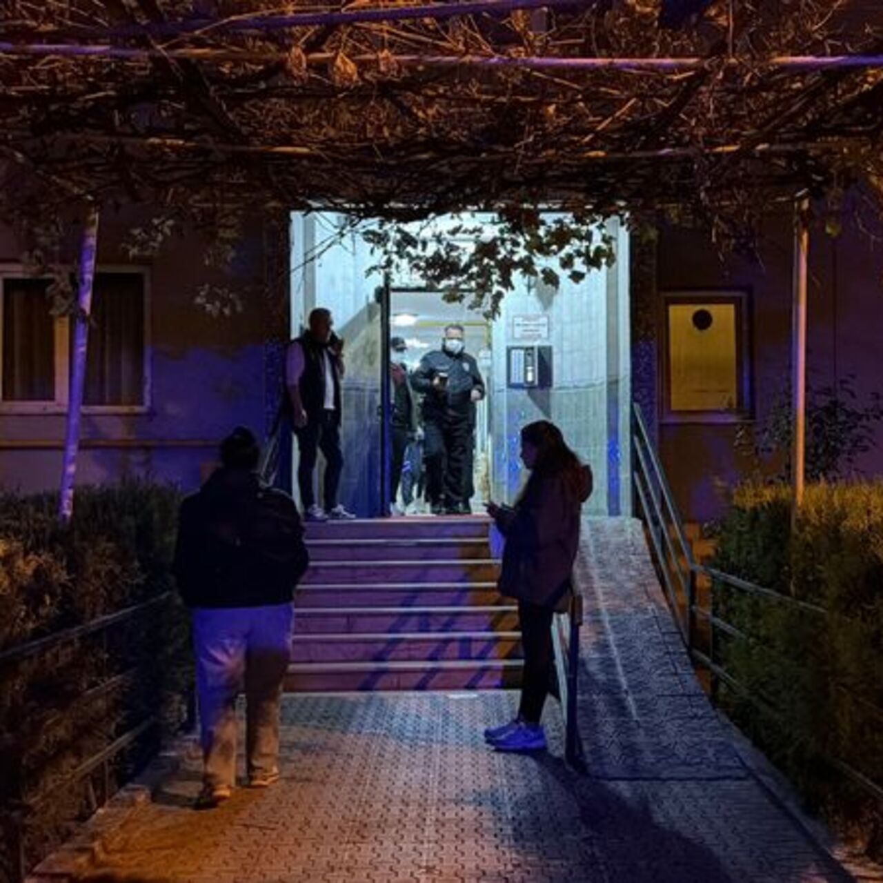 İlaçlattığı evinde ölü olarak bulundu