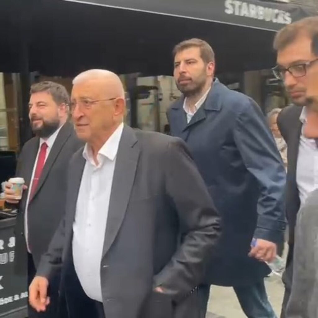 İmamoğlu’nun babası ve oğlu ifade vermek için emniyette