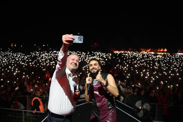 KARACABEY’DE CUMHURİYET COŞKUSU SEFO İLE ZİRVEYE ULAŞTI