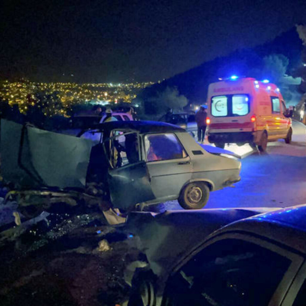 Kafa kafaya çarpıştılar: 7 yaralı