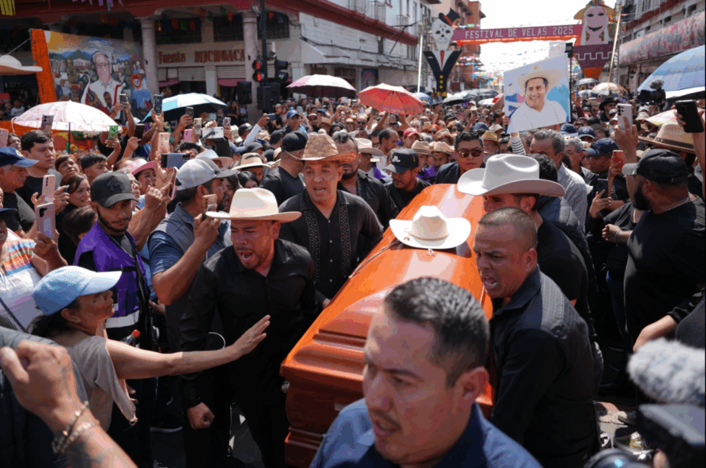 Kartellere meydan okuyan belediye başkanı bayram günü öldürüldü