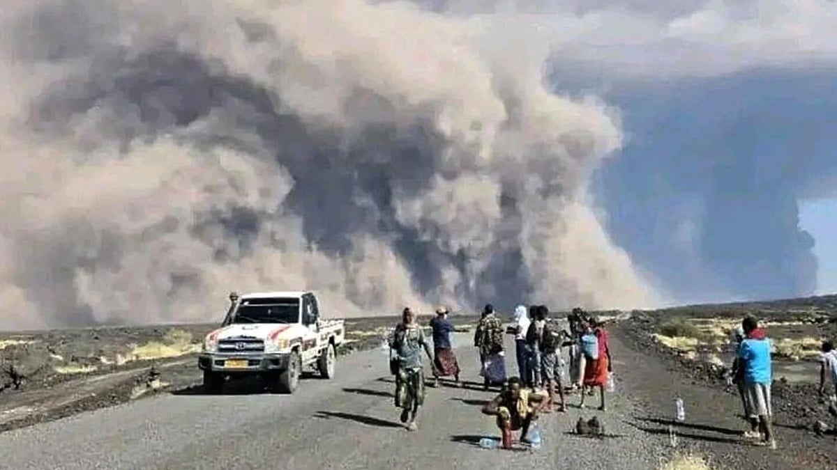 Köyler kül altında kaldı, yiyecek bulmak zorlaştı: Bir anda felaketi yaşadılar