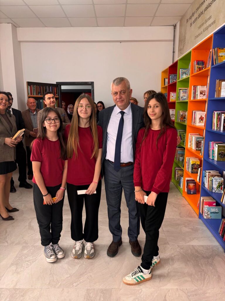 Kütüphane 3 Bursada Biz Bursa bursa haber bursa haberi bursa haberleri Bursa