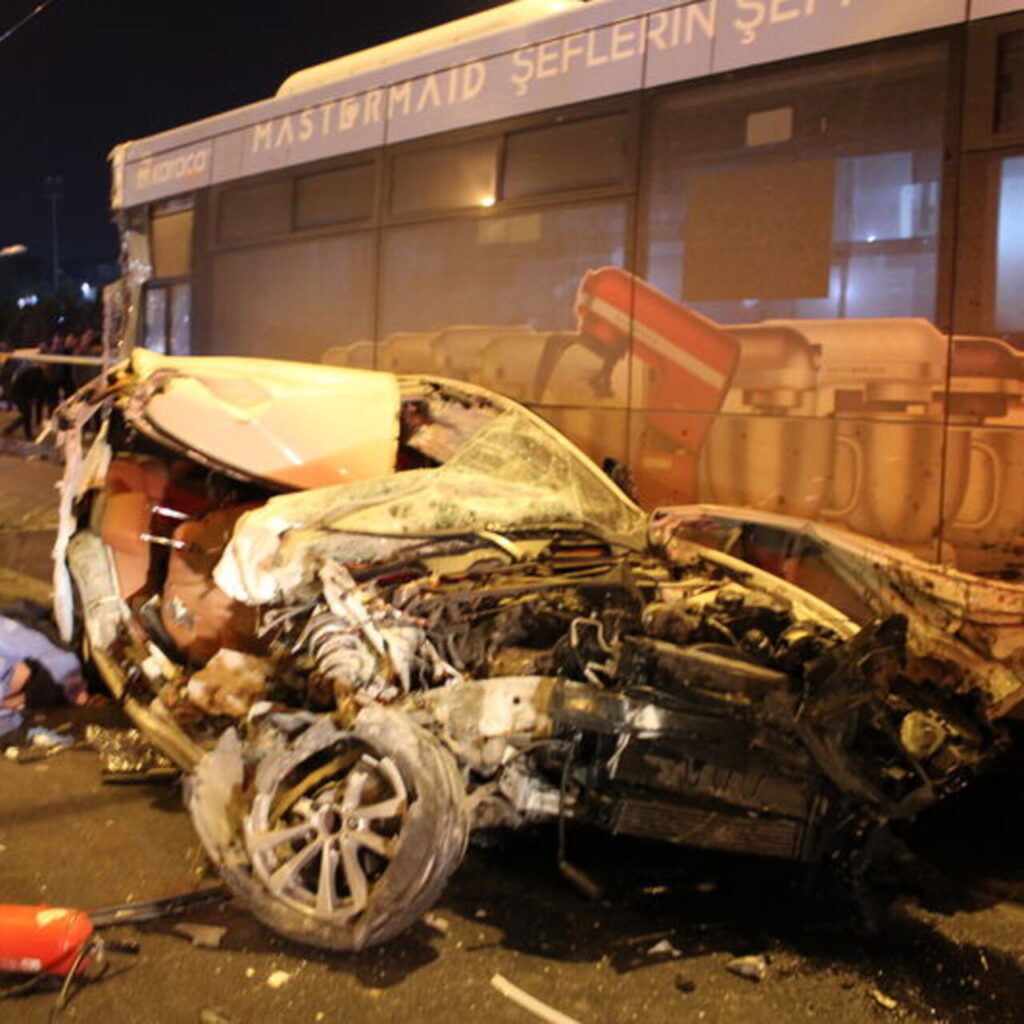Malatya’da zincirleme kaza: 2 ölü, 3 yaralı
