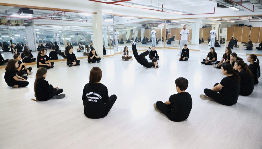 Modern Dans Eğitimi 7 Bursada Biz Bursa bursa haber bursa haberi bursa haberleri Bursa