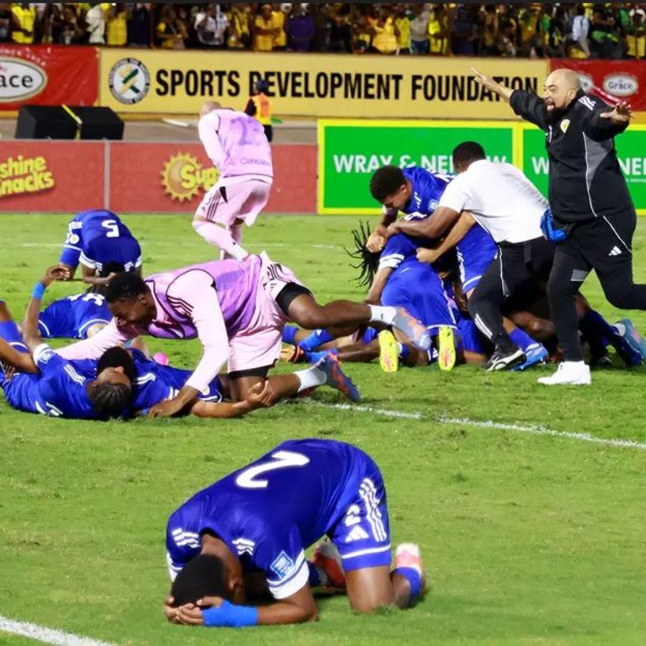 Mucizenin adı: Curaçao ve Haiti!