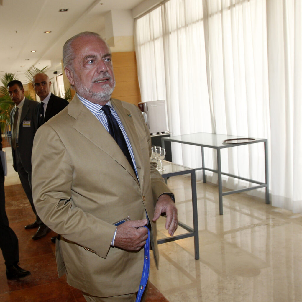 Napoli Başkanı’na usulsüzlük yargılaması!