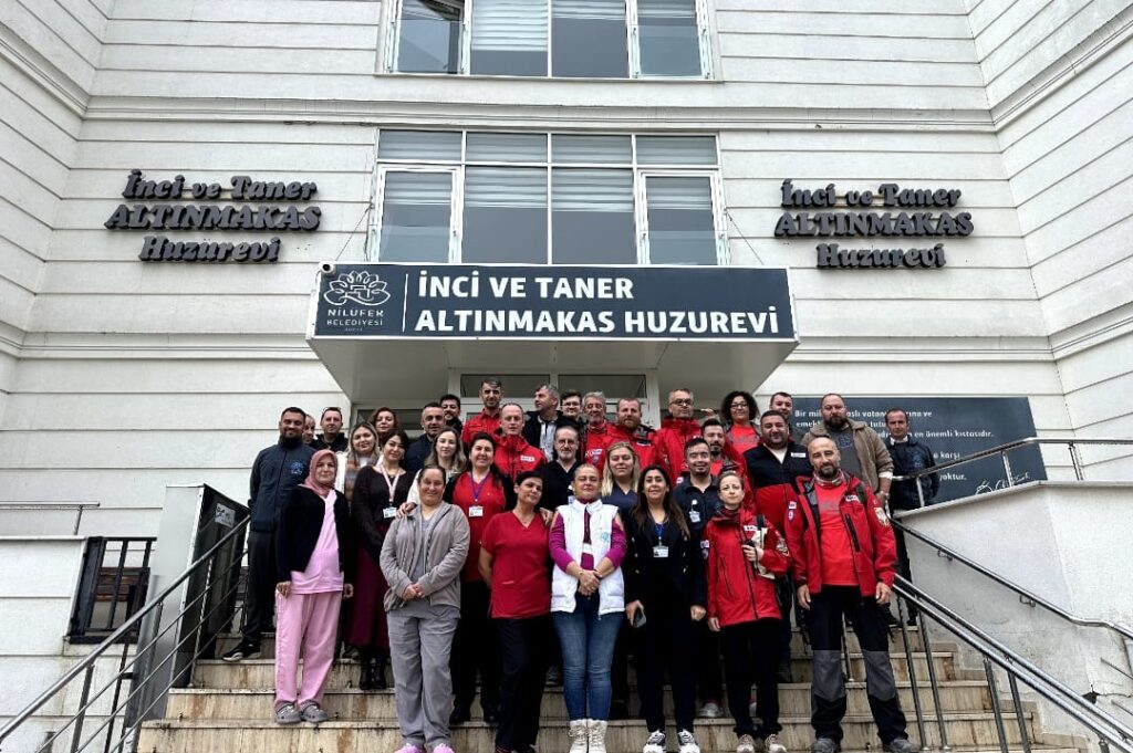 Nilüfer’de huzurevi sakinlerine afet tatbikatı