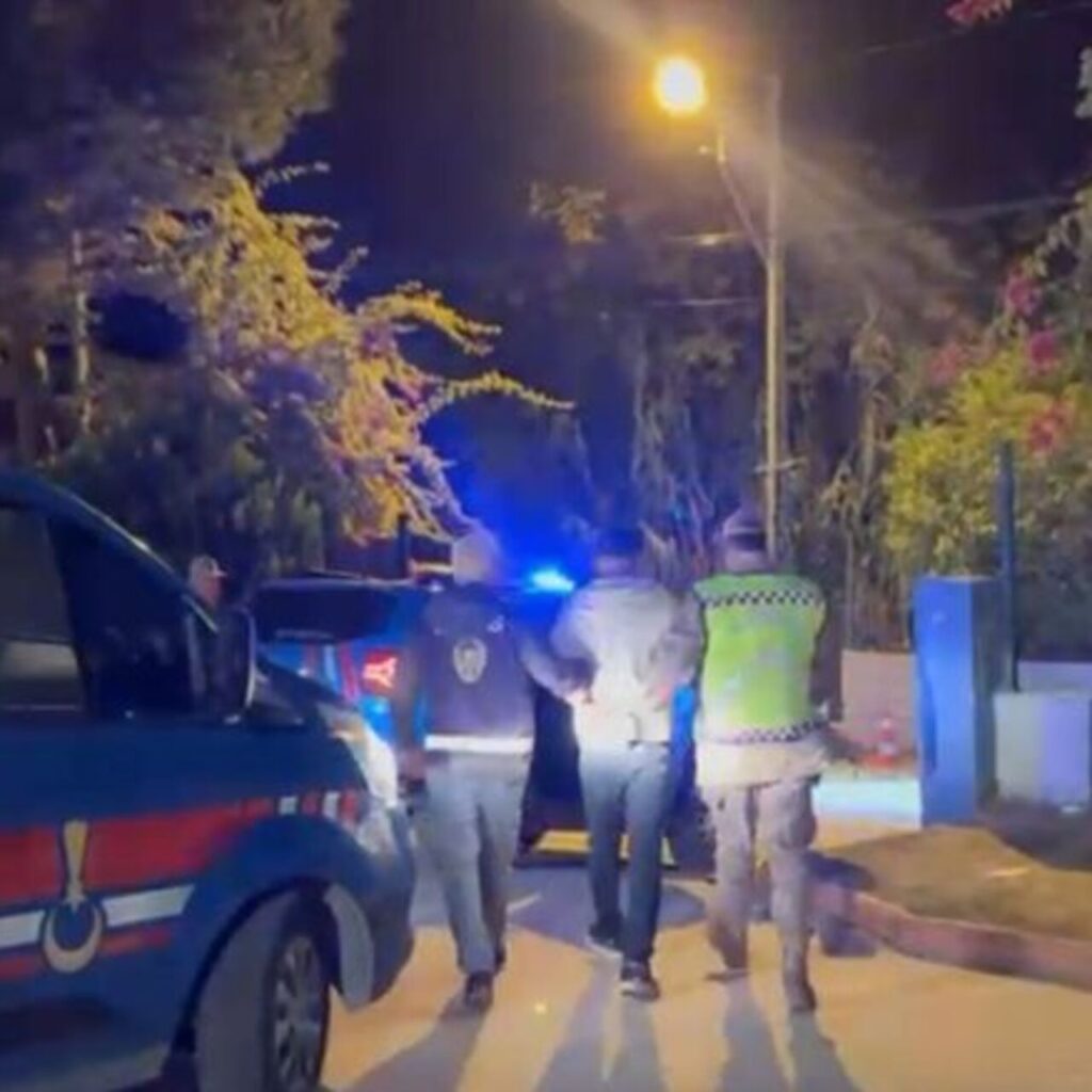 Polise mukavemet gösteren 6 şüpheli tutuklandı