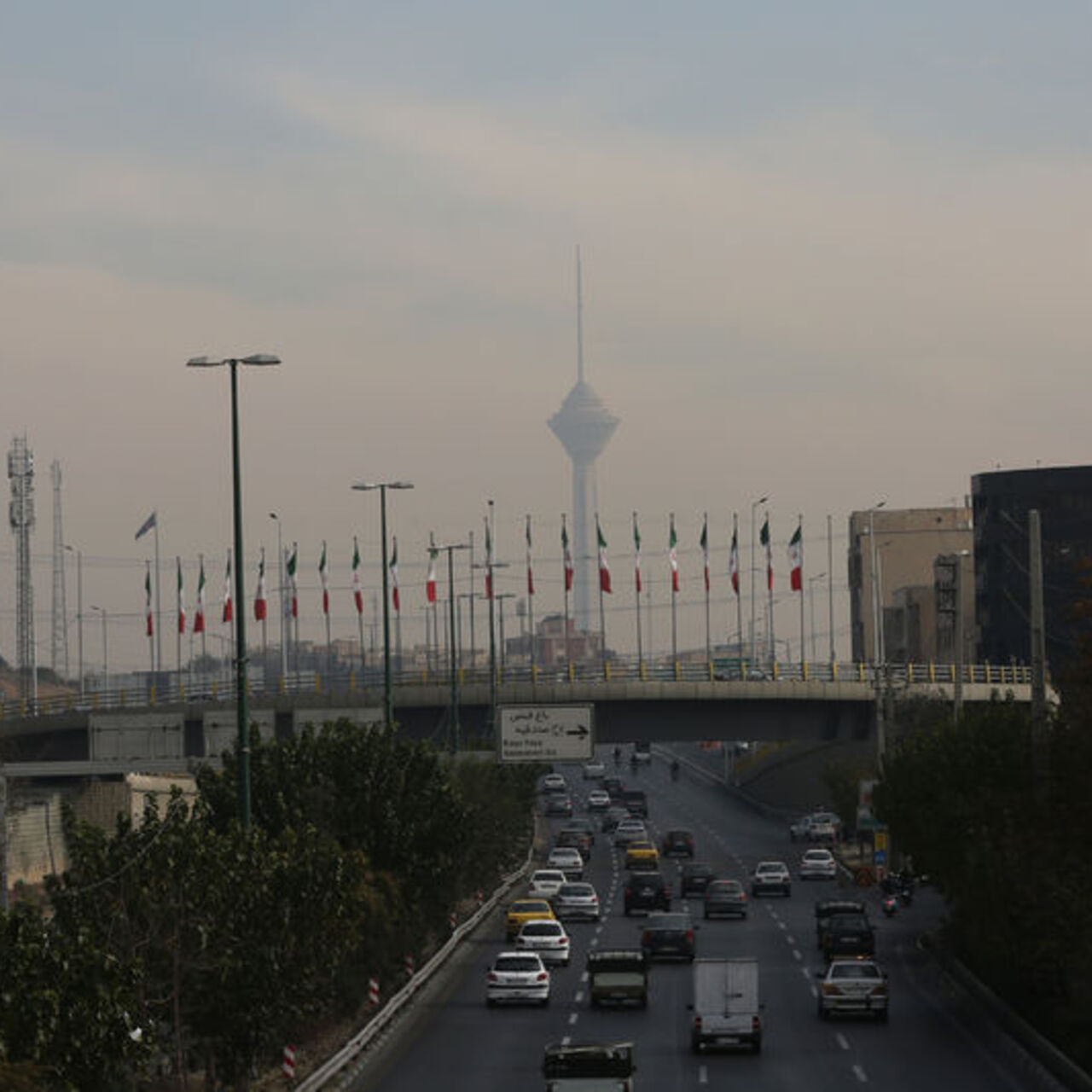 Tahran hayalet şehre dönebilir