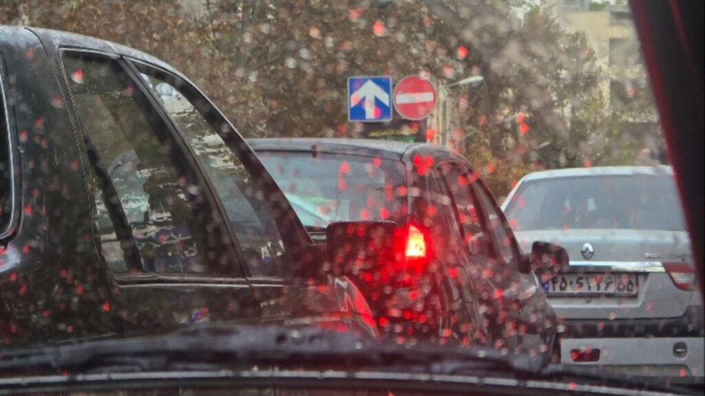 Tohumlanan bulutlar meyveyi fazla verdi: İran’da sağanaklar, taşkına neden oldu