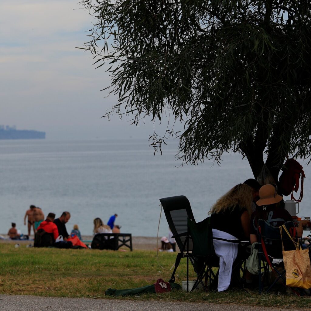 Yağış yok, sıcaklıklar mevsim normalinde