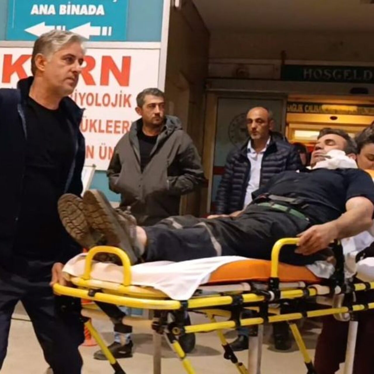 Yüzüne demir parçası saplandı!