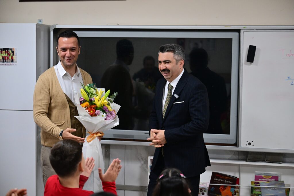 Öğretmenler bizim kahramanımızdır