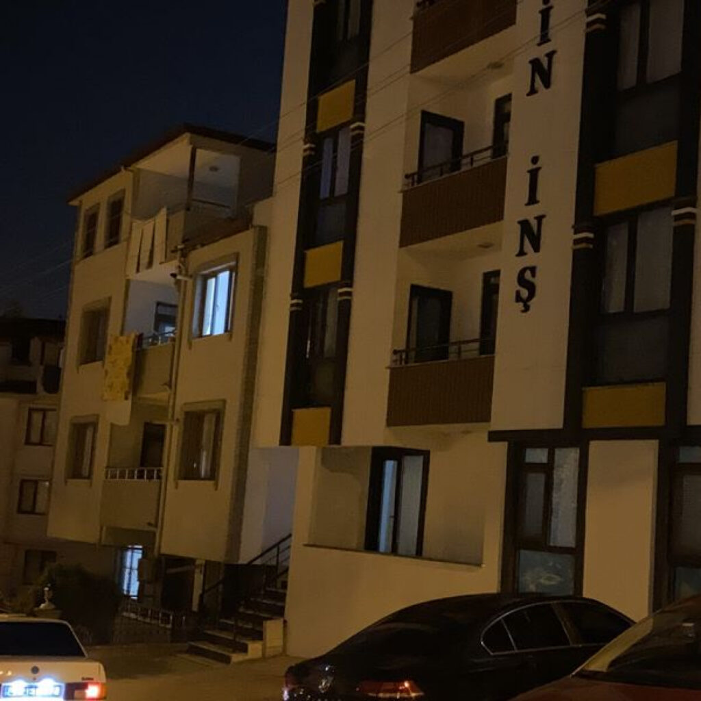 16 yaşında kız çocuğu… Evinde silahla vurulup öldürüldü!