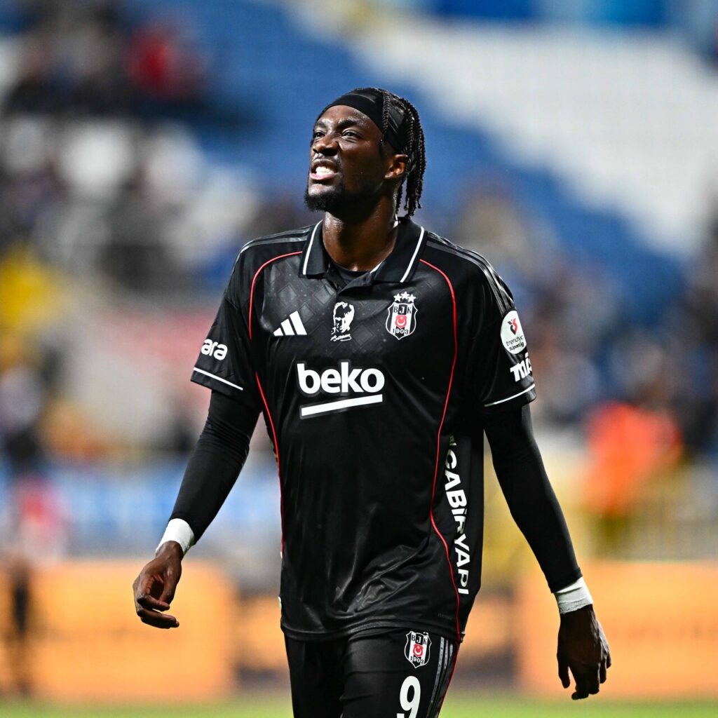 Beşiktaş’ta forvet arayışı!