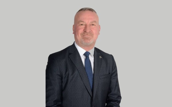 BAŞKAN KARABATI’DAN 3 ARALIK DÜNYA ENGELLİLER GÜNÜ MESAJI: “ENGELLERİ KALDIRMAK TOPLUMSAL SORUMLULUKTUR”