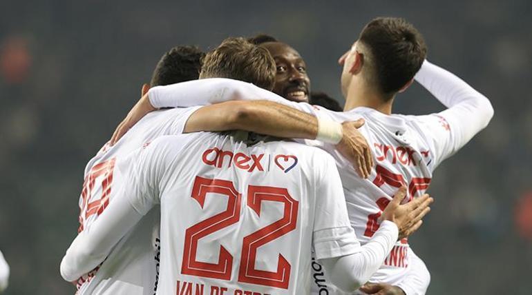 Kocaelispor, Antalyaspor’u 2 golle geçti