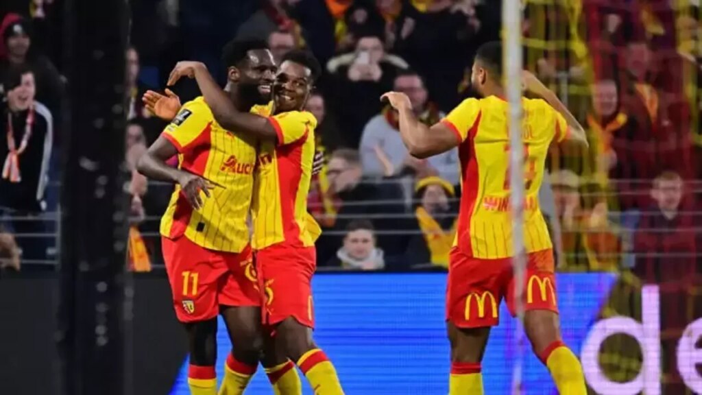 5 büyük ligin 3’ünde kartlar yeniden dağıtıldı! 3 yeni lider