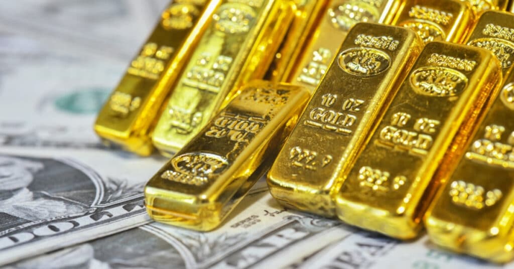 Altın bir kez daha rekor tazeledi