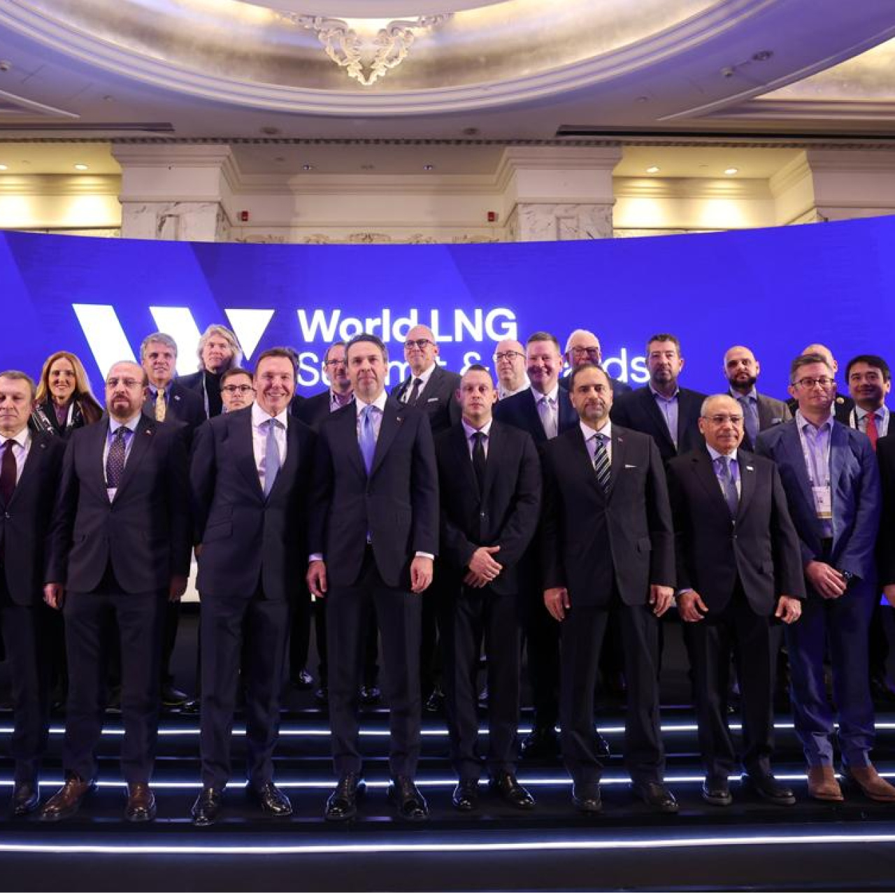 Bakan Bayraktar’dan Avrupa’ya LNG çağrısı