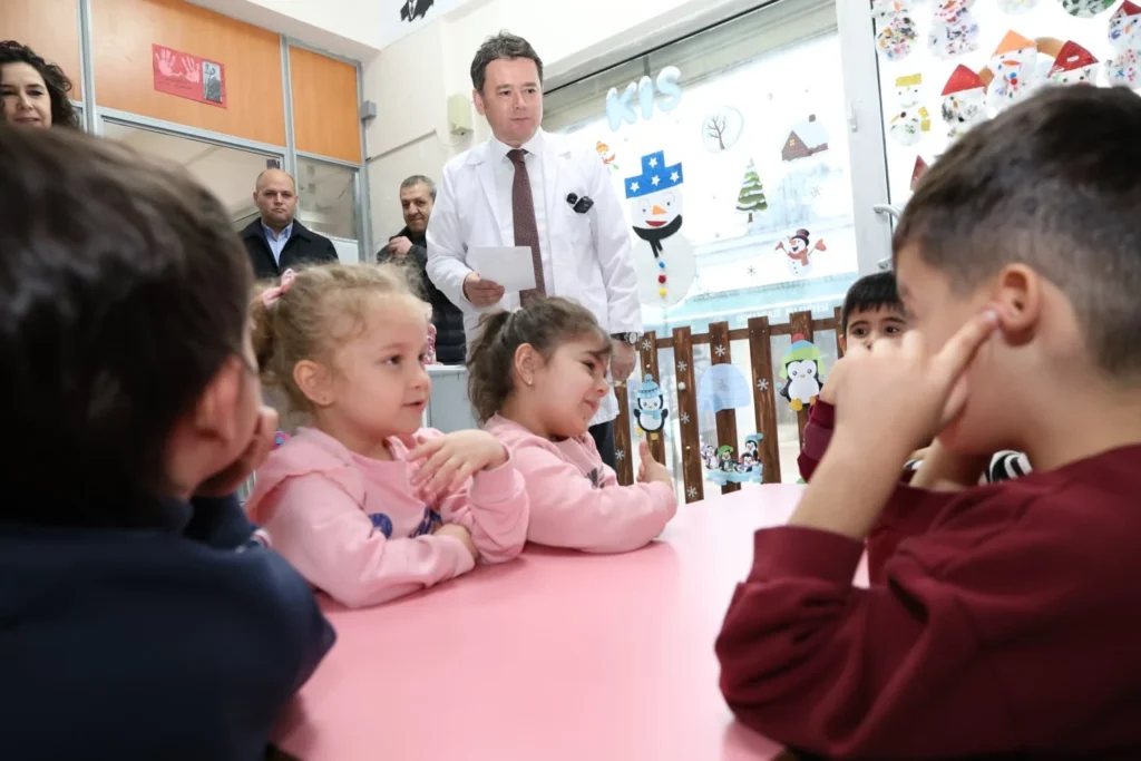 Başkan Erkan Aydın Mesleğini Çocuklara Tanıttı