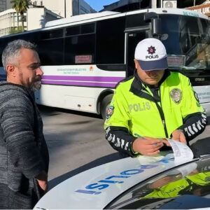 Ceza protestosu: Havalı korna
