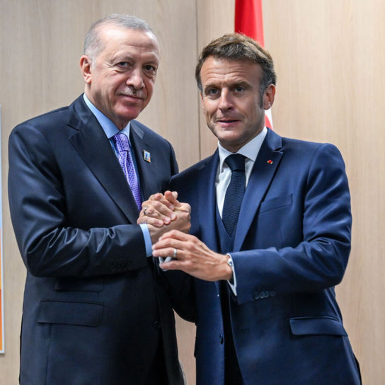 Cumhurbaşkanı Erdoğan, Macron’la görüştü