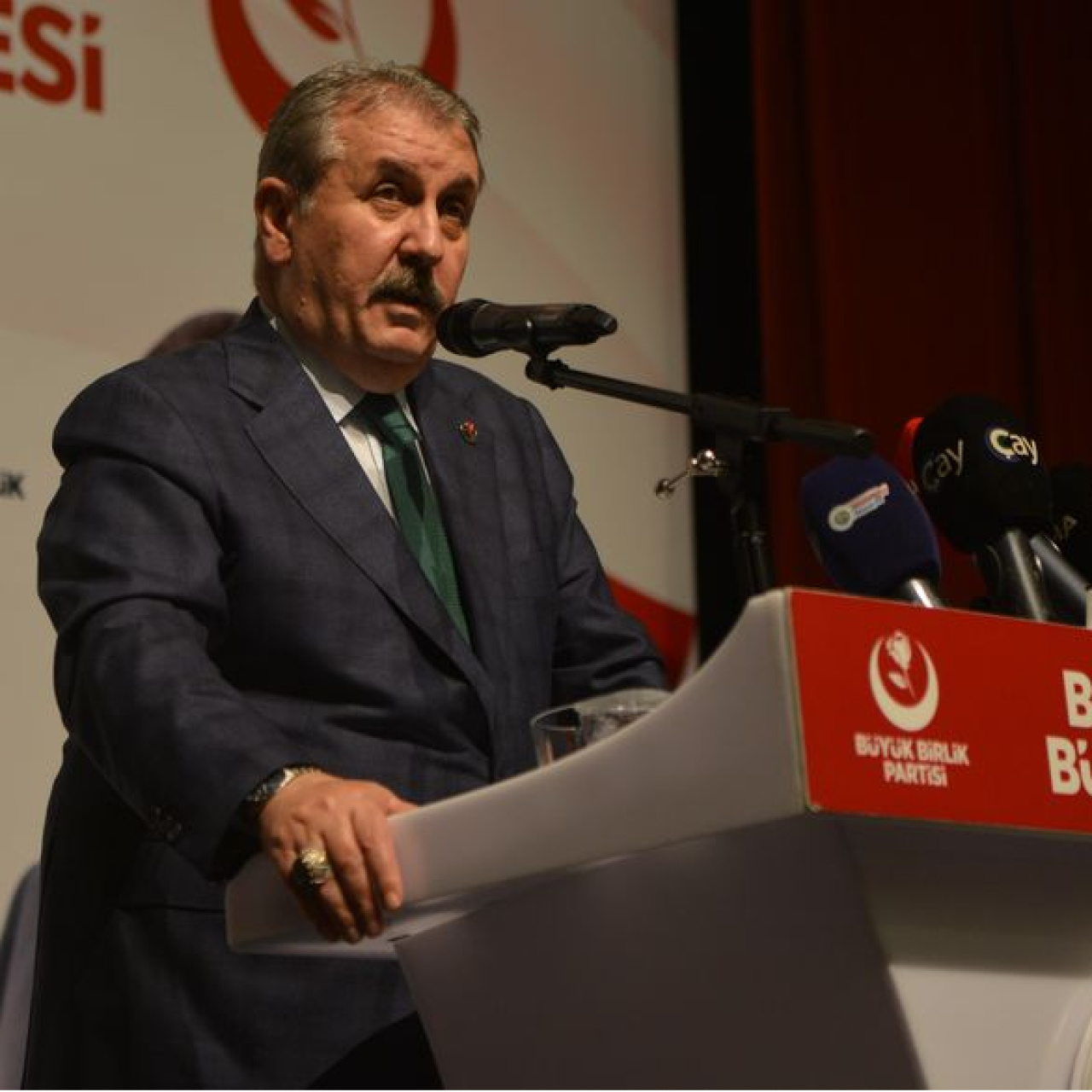 Destici: Asgari ücret yüzde 50 artmalı