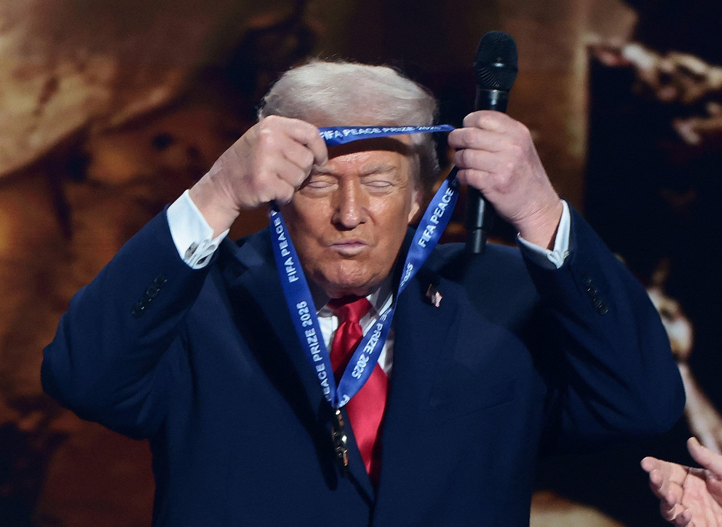 Donald Trump, FIFA'dan 'Barış Ödülü' aldı