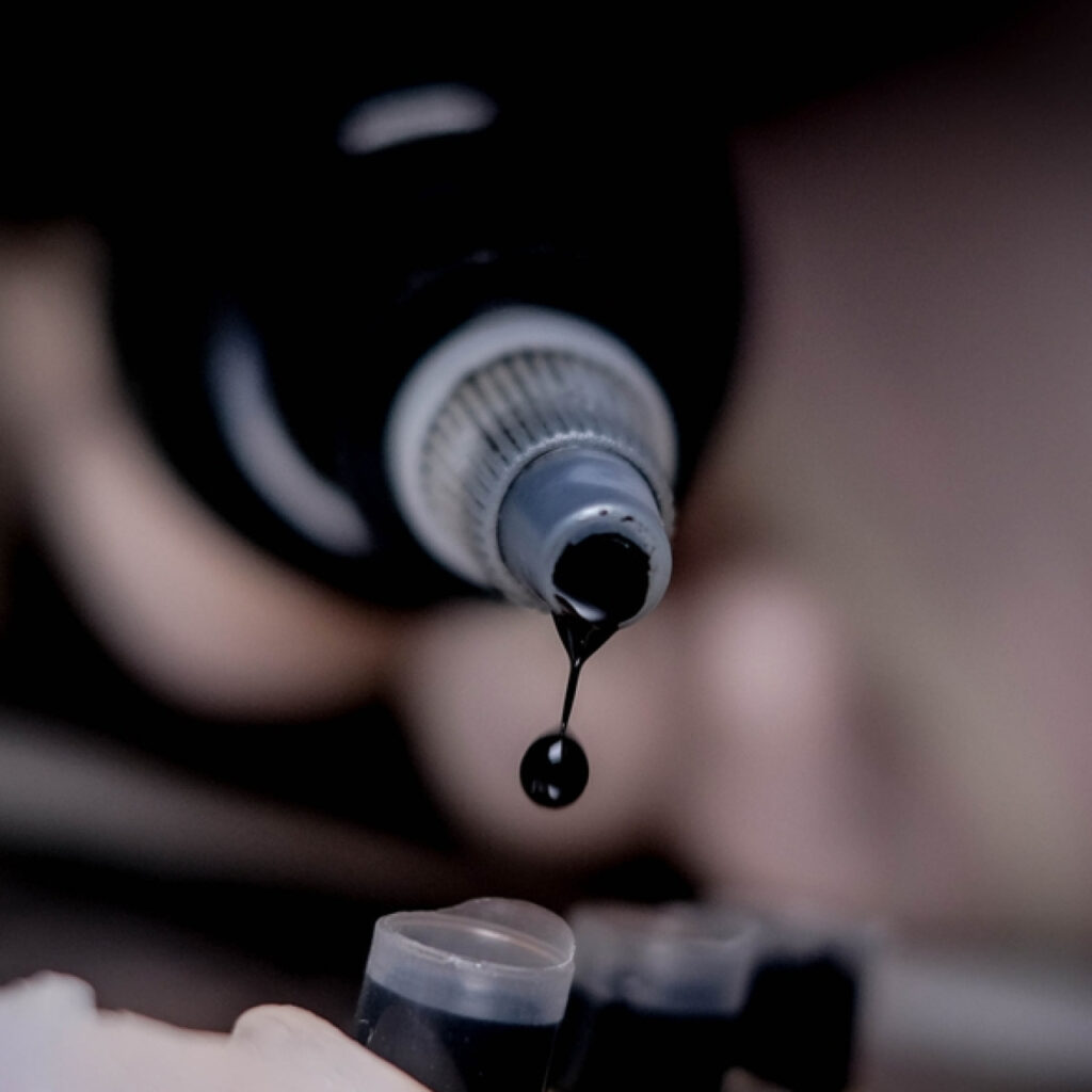 Dövme mürekkebi vücutta dolaşarak bağışıklık hücrelerini öldürüyor