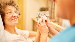 Farkında olmadan bunama riskini 3 katına çıkaracak 2 faktör belirlediler