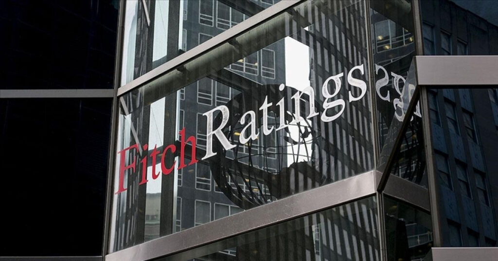Fitch, Ukraynanın kredi notunu yükseltti