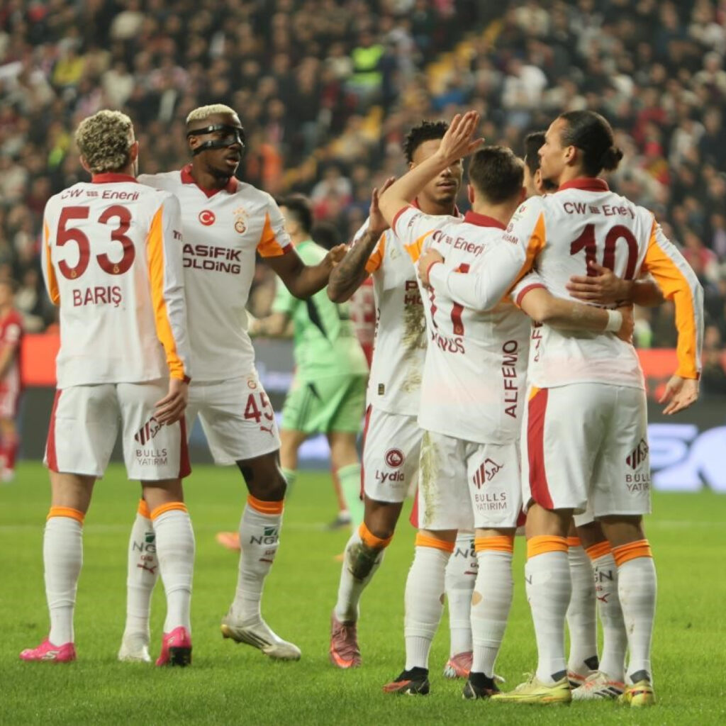 Galatasaray kupada sahne alıyor!
