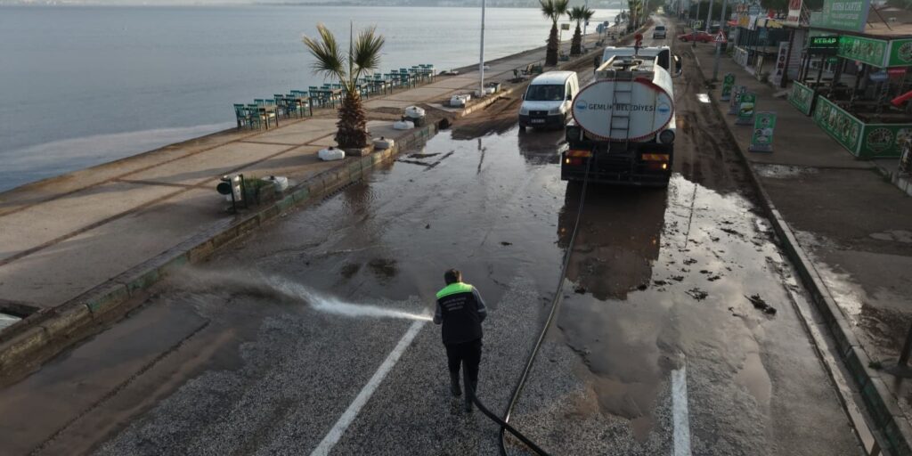 Gemlik Belediyesi Tüm Müdürlükleriyle Sahada