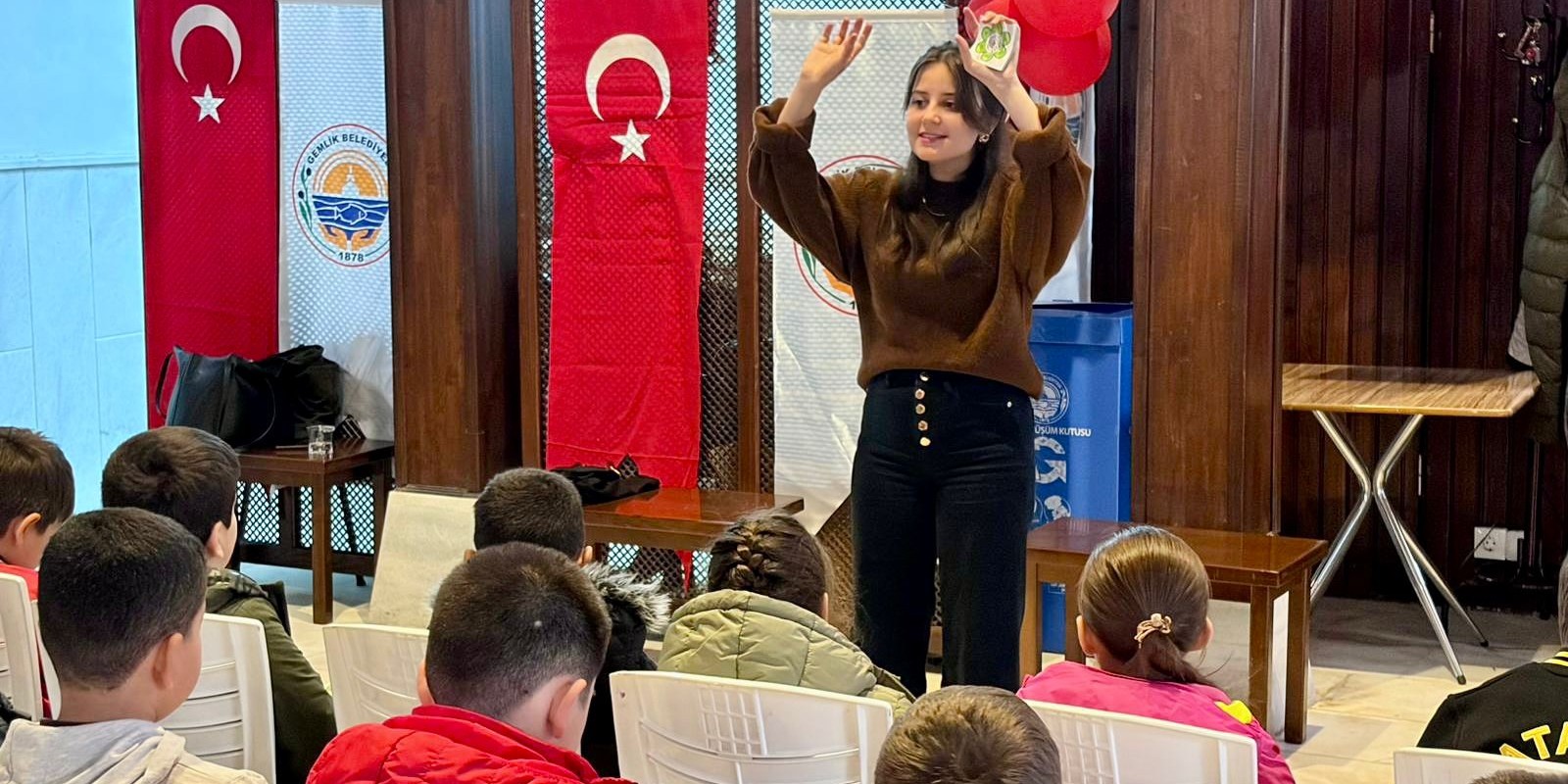 Gemlik’te Çocuklar Haklarını Öğreniyor