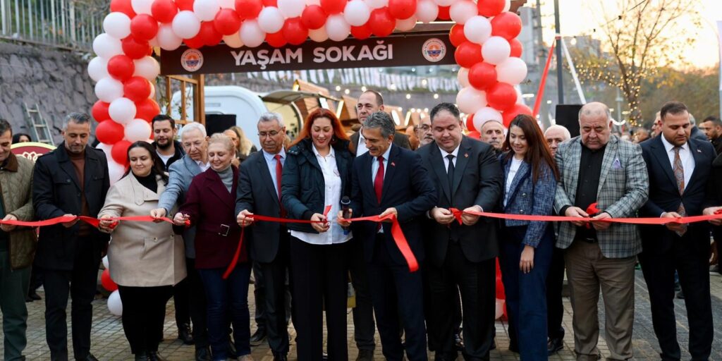 Gemlik’te “Yaşam Sokağı” Açıldı
