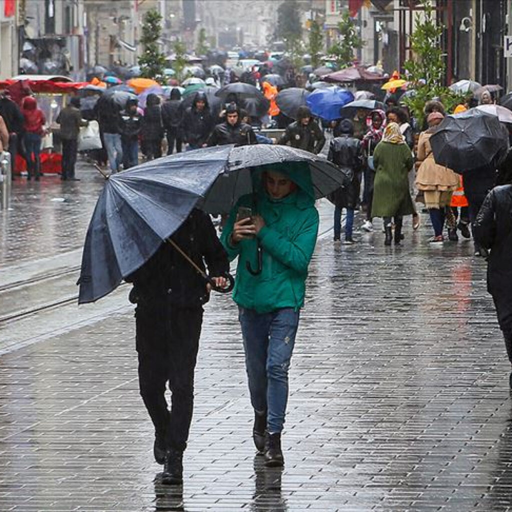 İstanbul’a sağanak yağış uyarısı