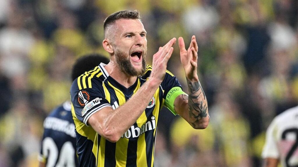 İtalyan devi, Fenerbahçe’den Skriniar’ı istedi